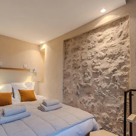 Exceptional Duplex For 5 Or 6 Guests With Sea And Market Views شقة